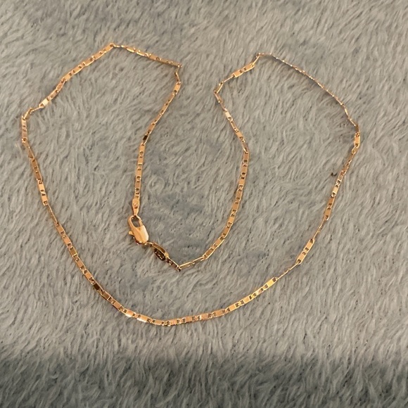 Pretty Bird Gold Necklace - Picture 4 of 4